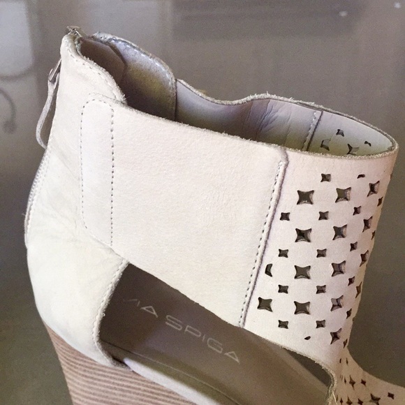 Via Spiga T-Strap Heels - Picture 7 of 7